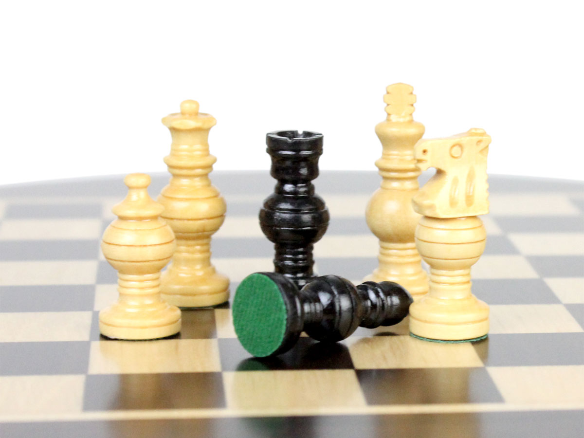Globe Design Chess Pieces in Ebony and Boxwood