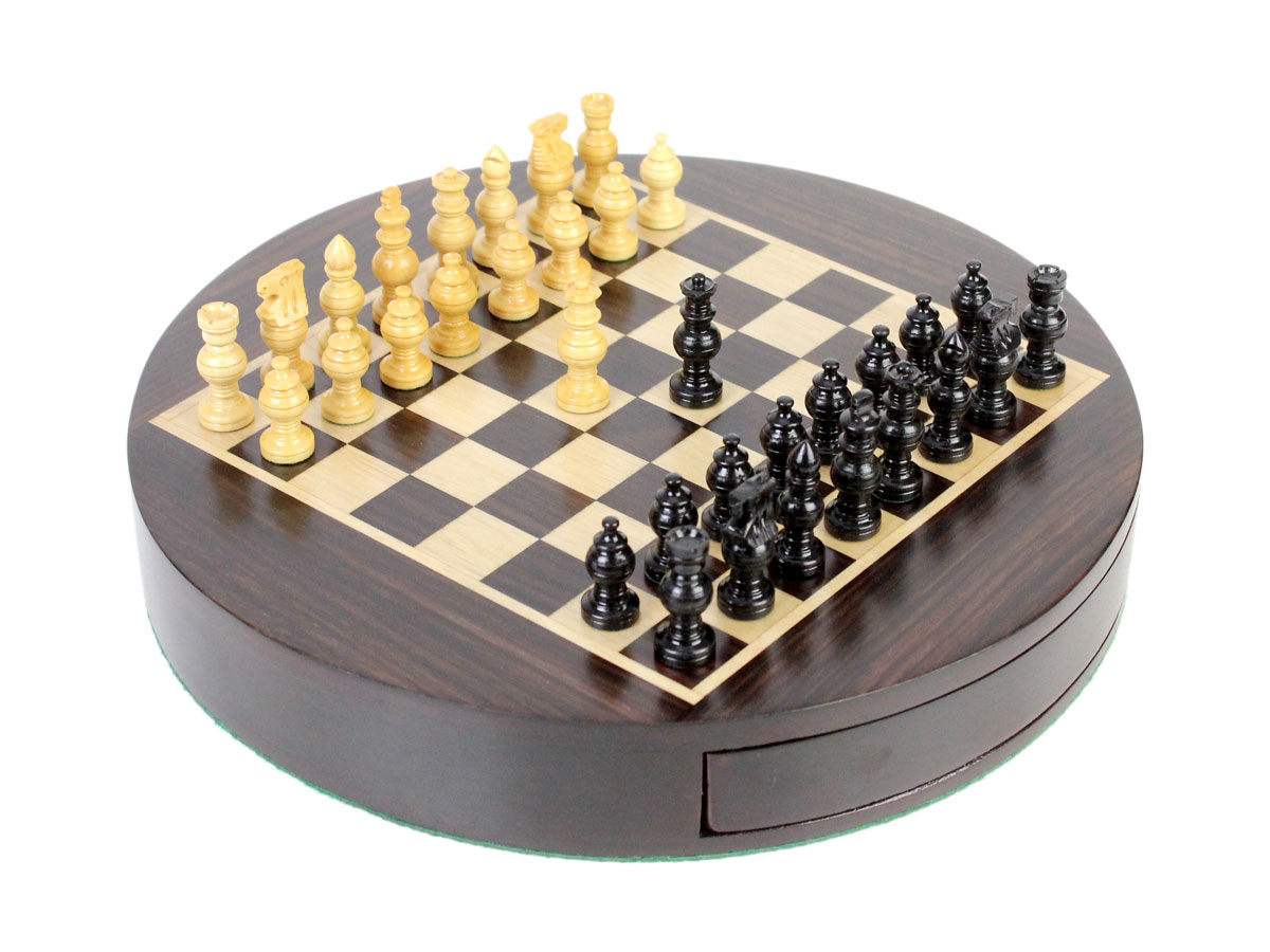 Round Shape Globe Design Magnetic Chess Set