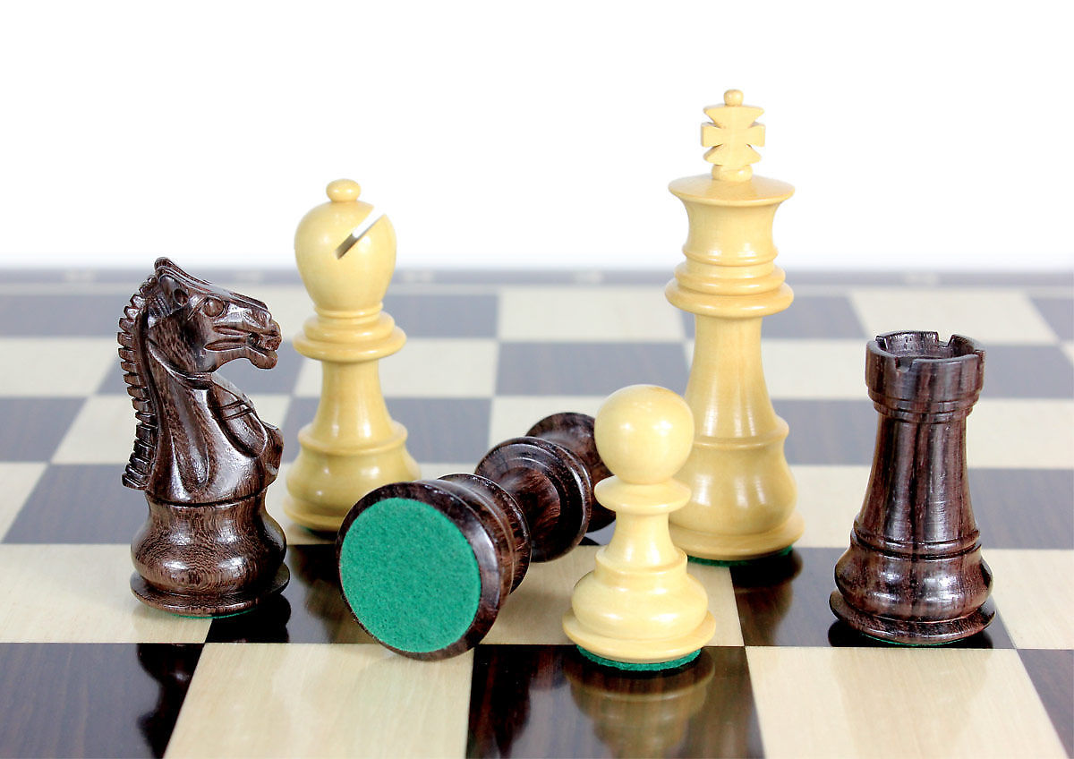 All chess pieces have felted bottom
