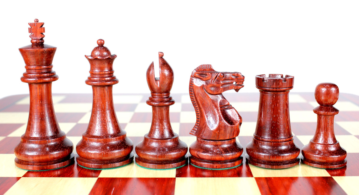 Bud Rosewood/Boxwood Chess Set Pieces Monarch Staunton Tournament Size 4" (102 mm) + 2 Extra Queens + Wooden Storage Box