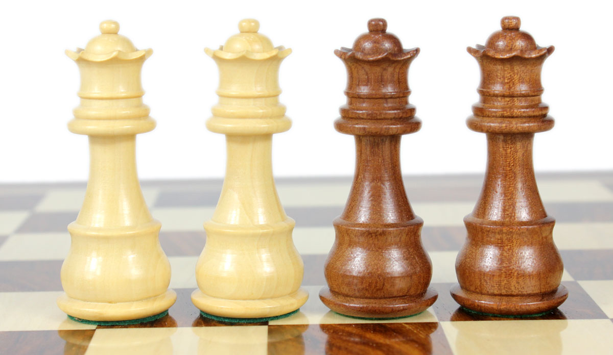 2 extra Queens provided with this set. 34 Chess Pieces (Including 2 extra Queens)