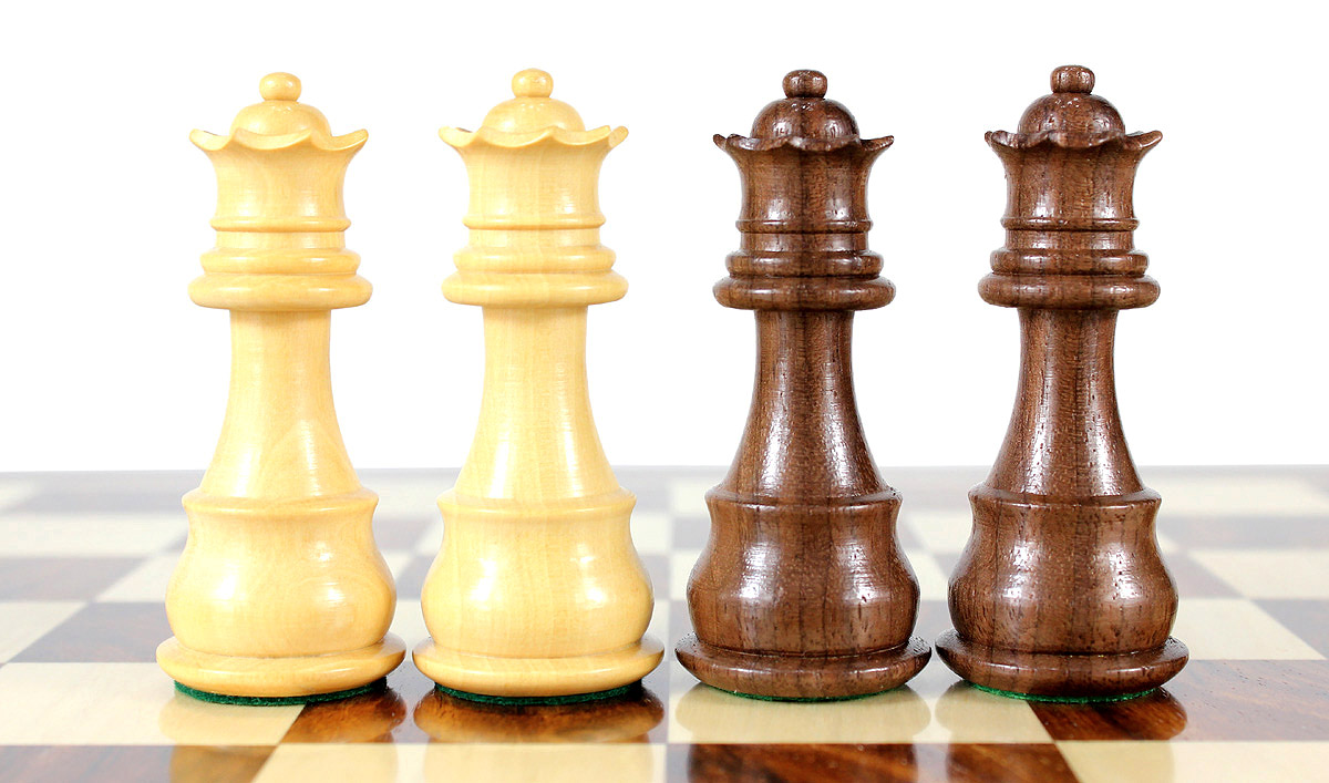 2 extra Queens provided with this set. 34 Chess Pieces (Including 2 extra Queens)