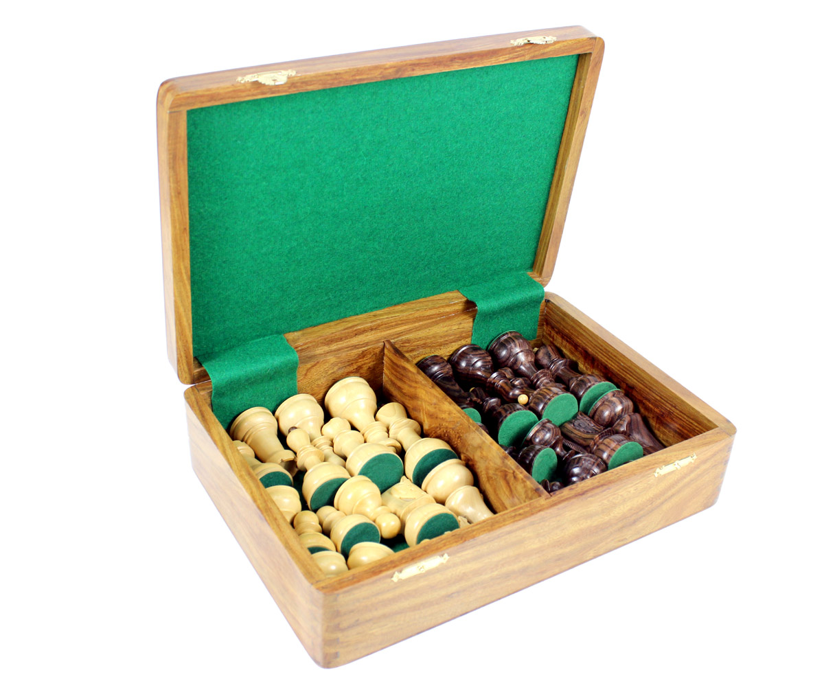 Free Wooden storage box provided with this chess set.