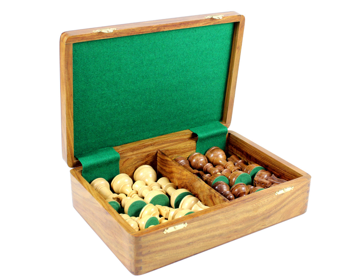 Free Wooden storage box provided with this chess set.