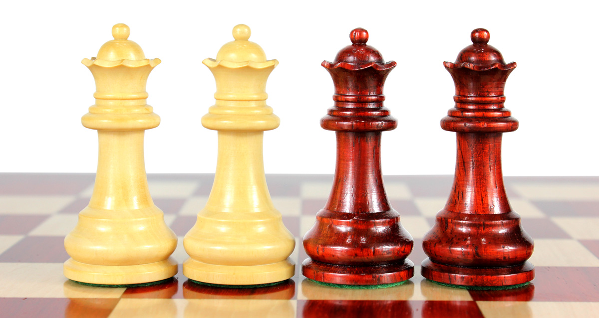 2 extra Queens provided with this set. 34 Chess Pieces (Including 2 extra Queens)