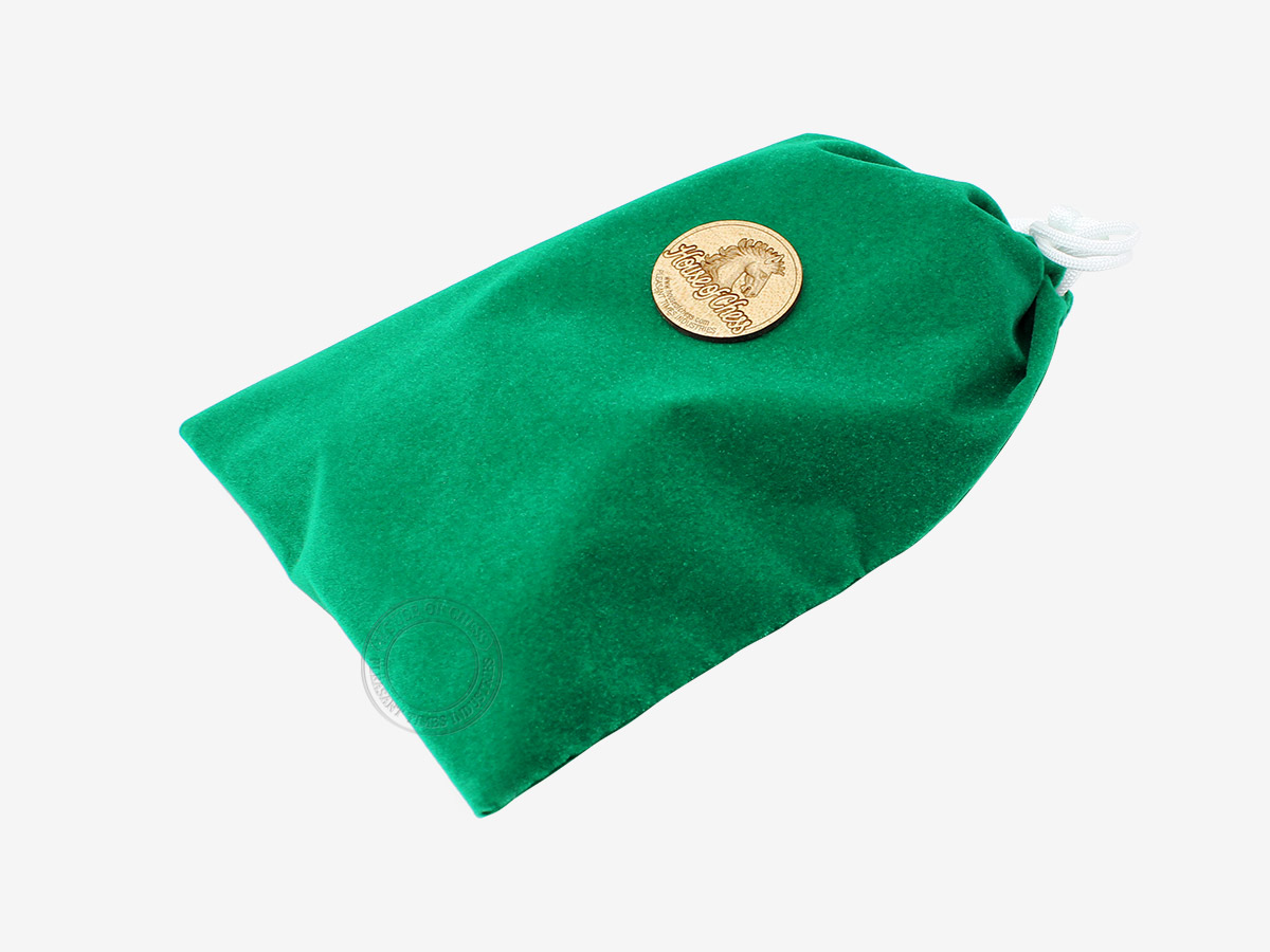 Green Velvet Pouch for Storage of Chess Pieces