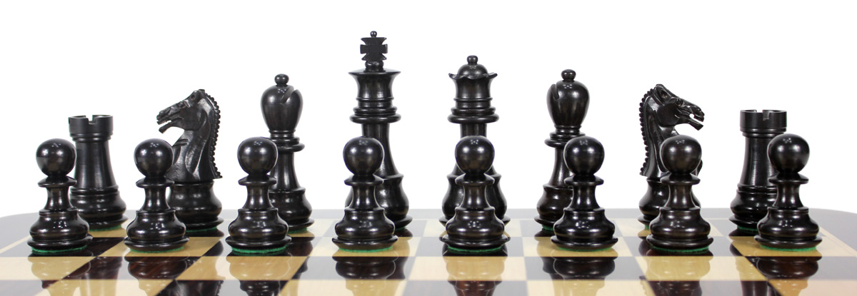 All chess pieces are triple weighted. Total weight of the chess set is 1.675 lbs (760 grams).