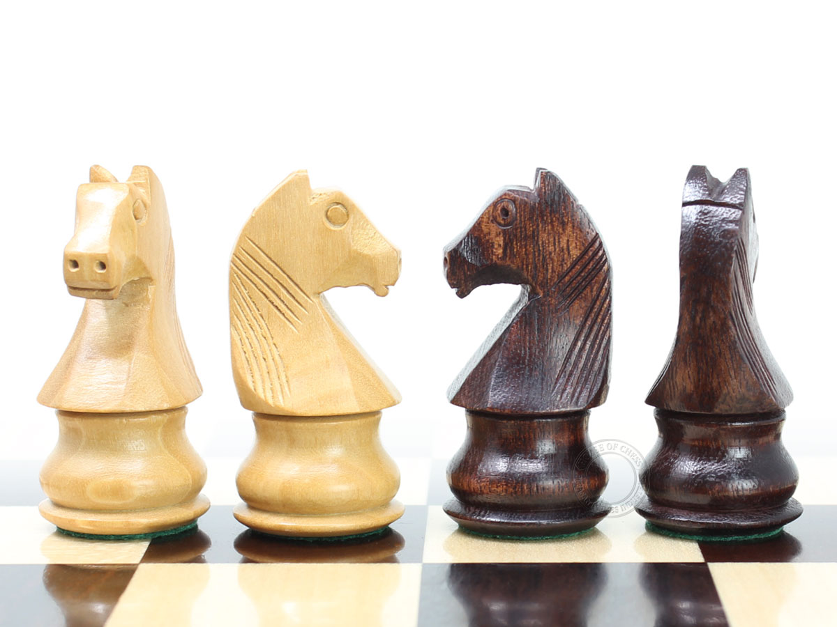 Free extra 4 Knights with the purchase of this chess set