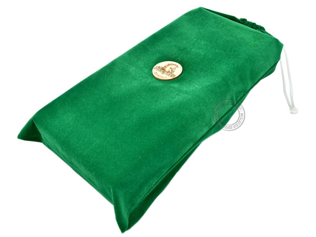 Protective chess bag