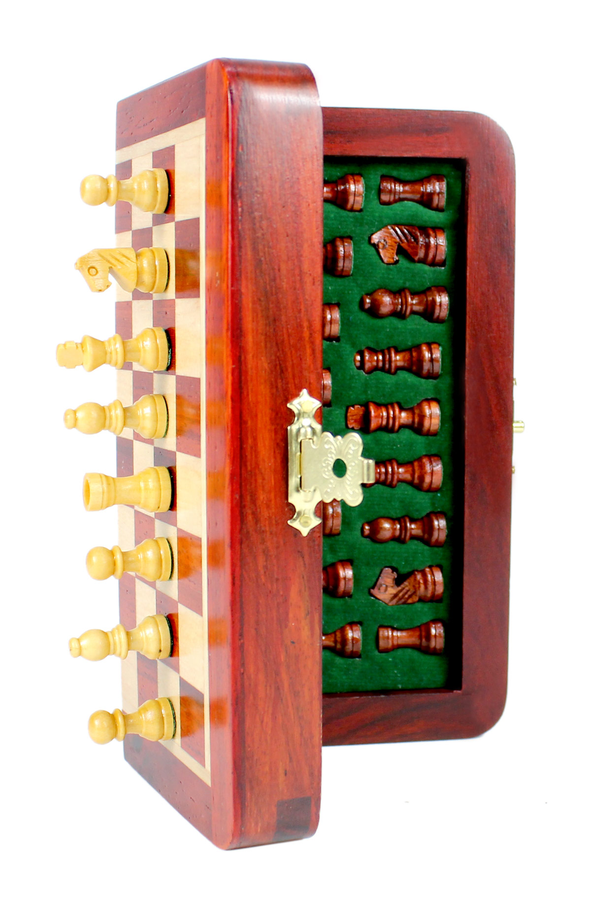 Powerful magnets doesn't let the chess pieces slide down.