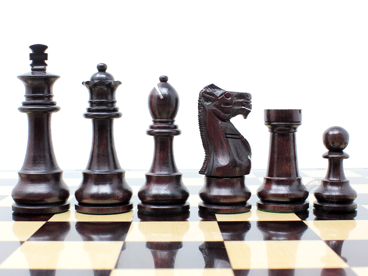Unique Staunton Ringy Rosewood Chess Pieces