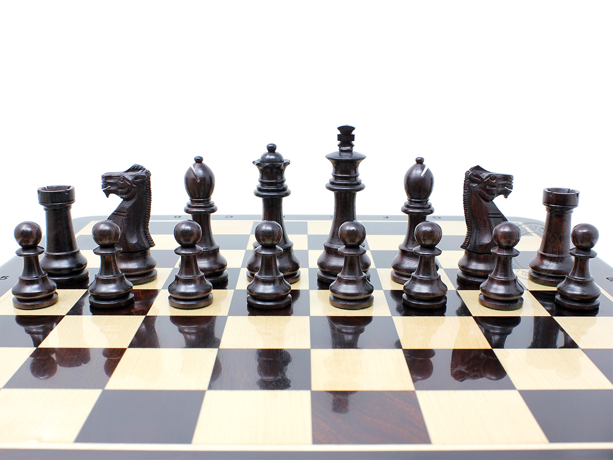 Unique Staunton Ringy Rosewood Chess Pieces