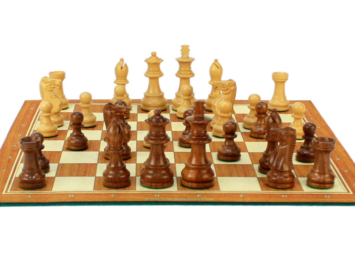 2 Extra queens provided free of cost with the purchase of chess set