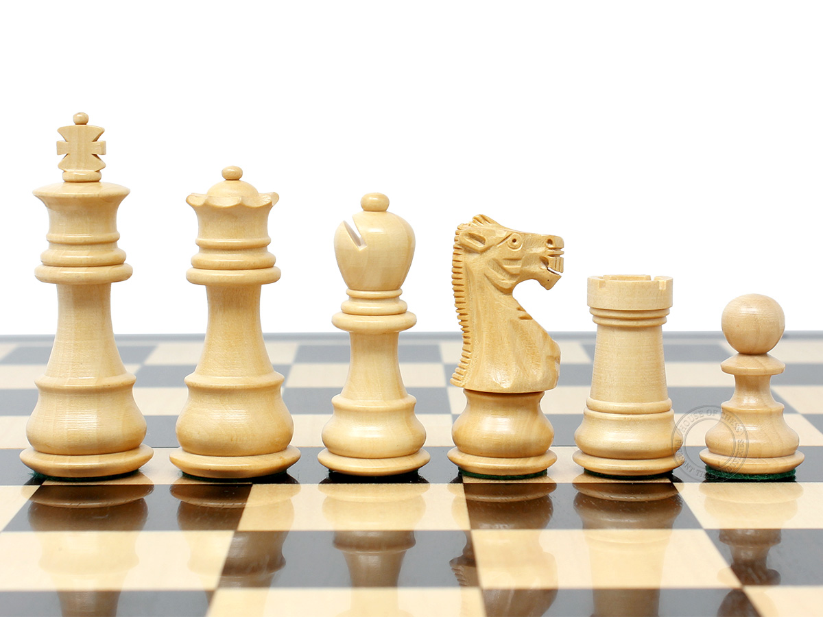 Galaxy Staunton Boxwood Chess Pieces