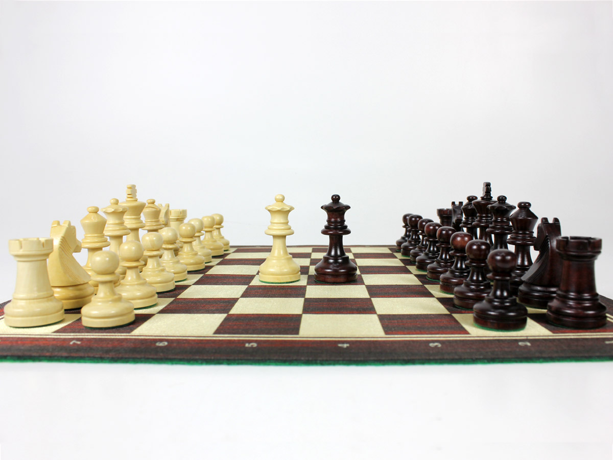 2 Extra queens provided free of cost with the purchase of chess set